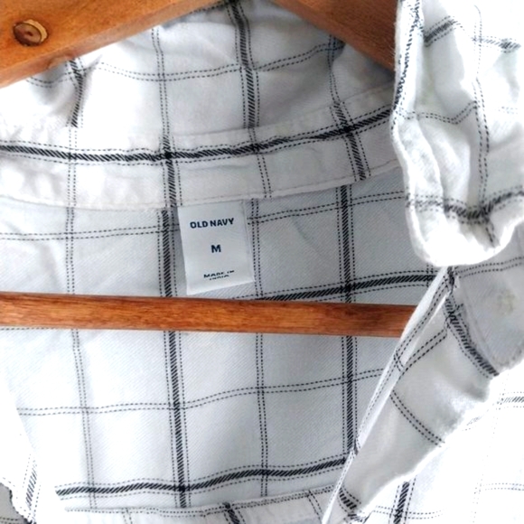Old Navy Plaid Shirt For Women - Picture 6 of 8